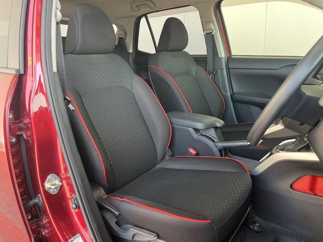 �^�]�ȃV�[�g���͎g�p�������Ȃ��A�ǍD�ȏ�ԂƂȂ��Ă��܂��B���J�Ɏg���Ă������Ƃ��悭�킩��܂��ˁB