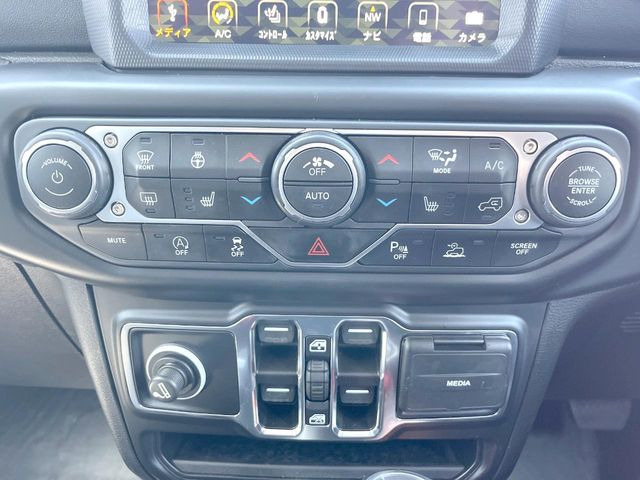 ���t�����g�V�[�g�q�[�e�B���O:�^�]�ȁE����ȋ��ɎO�i�K�Œ��߂��\�ȃV�[�g�q�[�^�[�𑕔����Ă���܂��B�G�߂��킸���K�ɂ��g�p���������܂��B