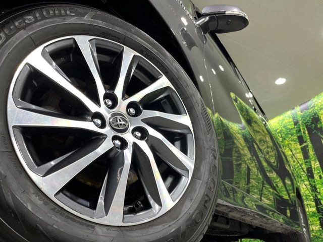 �y����17�C���`�A���~�z�C�[���z�O�ςɃ}�b�`���������A���~�z�C�[���𑕒����Ă���܂��B�e��ЊO�A���~�z�C�[����A�X�^�b�h���X�^�C�����戵�����Ă���܂��B���񂲑��k����������