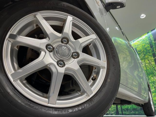 �y14�C���`�A���~�z�C�[���z�O�ςɃ}�b�`�����A���~�z�C�[���𑕒����Ă���܂��B�e��A���~�z�C�[����A�X�^�b�h���X�^�C�����戵�����Ă���܂��B���񂲑��k����������