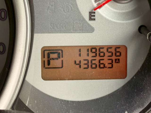 �C�ɂȂ邨�Ԃ�����܂�����E�̓d�b�ԍ����璼�ڂ��X�ɂ��₢���킹���������B�x�����@����ԗ����A��Ԃ܂łȂ�ł������������Ē����܂��B�X�^�b�t�ꓯ���A�����҂����Ă���܂��B