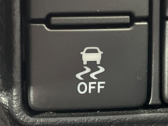 �y������h�~���u�z�ԗ��̉���������m����ƁA�����I�Ɏԗ��̐i�s������ۂ悤�Ɏԗ��𐧌䂵�܂��B�J�̓��ȂǊ���₷���H�ʏ󋵂ł����S�ȉ^�]���\�ł��B