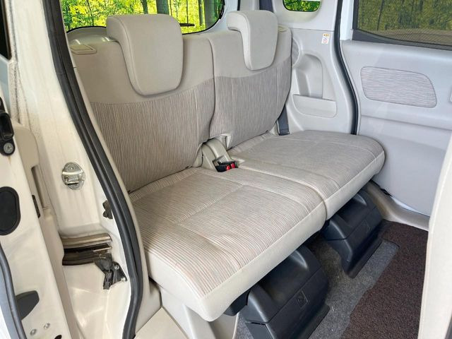 �L�X�Ƃ���2��ڃV�[�g�͋��Z���������A���S�n�����K!�F�B��Ƒ��Ƃ̂��o�����ɂ҂�����ł��B�x�r�[�V�[�g��`���C���h�V�[�g�g�p�������K�ɂ��߂�������������\���ȋ�Ԃ��m�ۂ��Ă��܂��B