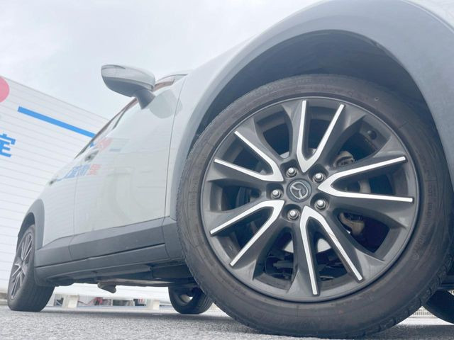 �yLED�w�b�h���C�g�z���V����ԑ��s�����ǍD�Ȏ��E���m�ۂ����S���ĉ^�]�ł��鍂�P�xLED�w�b�h���C�g�𑕔�!�_�����x�������A����d�͂��}�����Ă��܂��B