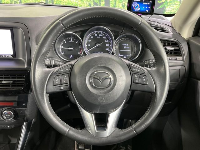 �y�����v�����X�e�A�����O�z�㎿�Ȋv���g�p���邱�ƂŁA��ɂ����������݂ƂĂ��^�]���₷���n���h���ł���