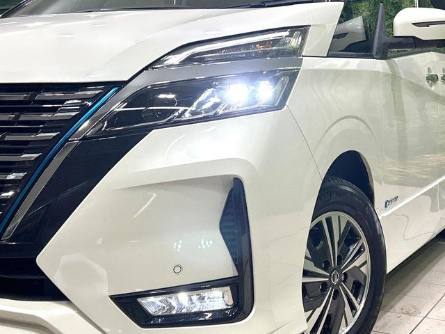 �yLED�w�b�h���C�g�z���V����ԑ��s�����ǍD�Ȏ��E���m�ۂ����S���ĉ^�]�ł��鍂�P�xLED�w�b�h���C�g�𑕔�!�_�����x�������A����d�͂��}�����Ă��܂��B