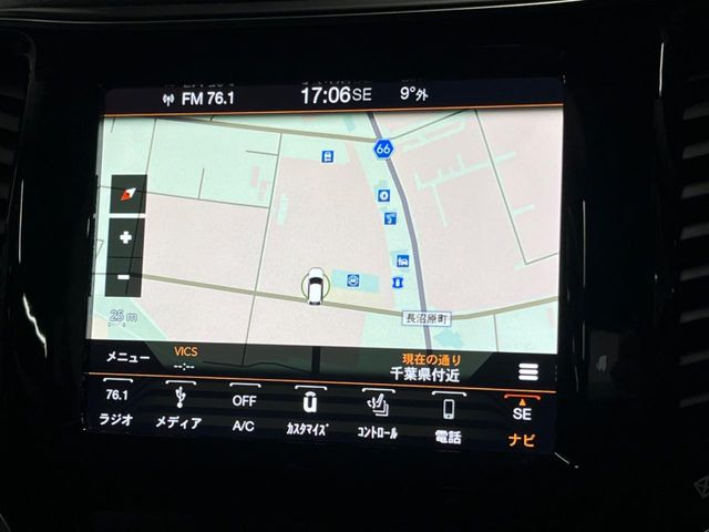 �������i�r:��̊��̂���i�r�́A����������ԓ������o���Ă���܂��BBluetooth�Đ��ȂǃI�[�f�B�I�@�\���[�����Ă���܂��̂ŁA�^�]�����y���߂܂���