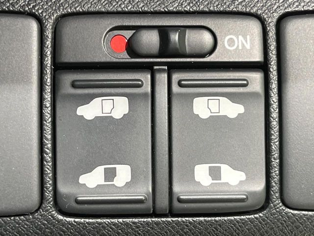 �y�����p���[�X���C�h�h�A�z�X�}�[�g�L�[��^�]�Ȃ̃X�C�b�`�Ō�ȗ����X���C�h�h�A�̊J���\���d��������͂����ăh�A���J����K�v�������A�����Ȃ��q�l�ł��ȒP�ɊJ���߂ł����K�ł���