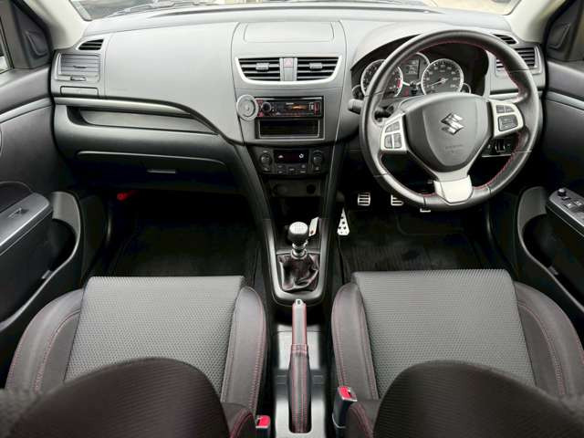 �C�ɂȂ邨�Ԃ�����܂�����E�̓d�b�ԍ����璼�ڂ��X�ɂ��₢���킹���������B�x�����@����ԗ����A��Ԃ܂łȂ�ł������������Ē����܂��B�X�^�b�t�ꓯ���A�����҂����Ă���܂��B