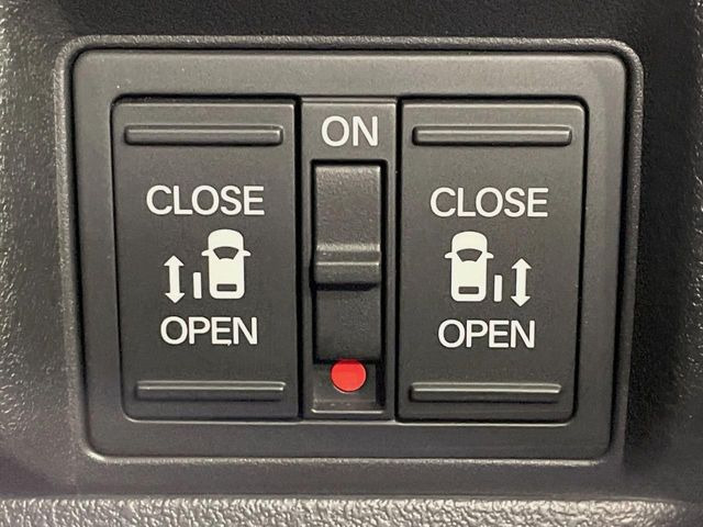 �y�����p���[�X���C�h�h�A�z�X�}�[�g�L�[��^�]�Ȃ̃X�C�b�`�Ō�ȗ����X���C�h�h�A�̊J���\���d��������͂����ăh�A���J����K�v�������A�����Ȃ��q�l�ł��ȒP�ɊJ���߂ł����K�ł���