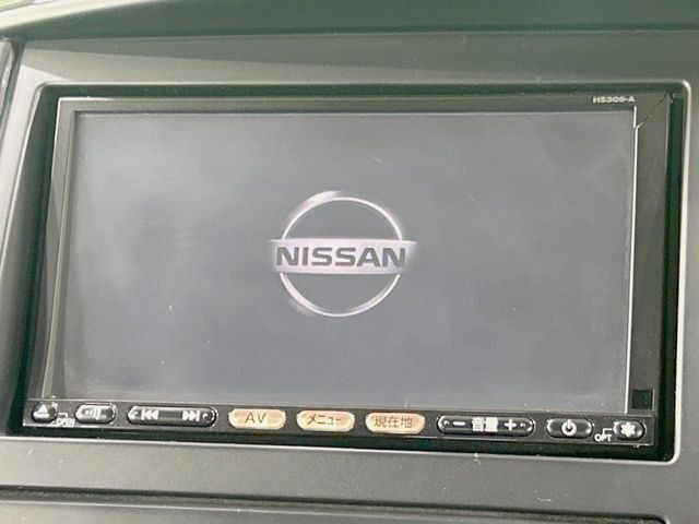 �y�����i�r�z�l�C�̏����i�r�𑕔����Ă���܂��B�i�r�̎g���₷���͂������A�I�[�f�B�I�@�\���[��!�L�����v�◷�s�͂������A�ʋ΂┃�����ȂǕ��i�̃h���C�u���y�����Ȃ�͂���