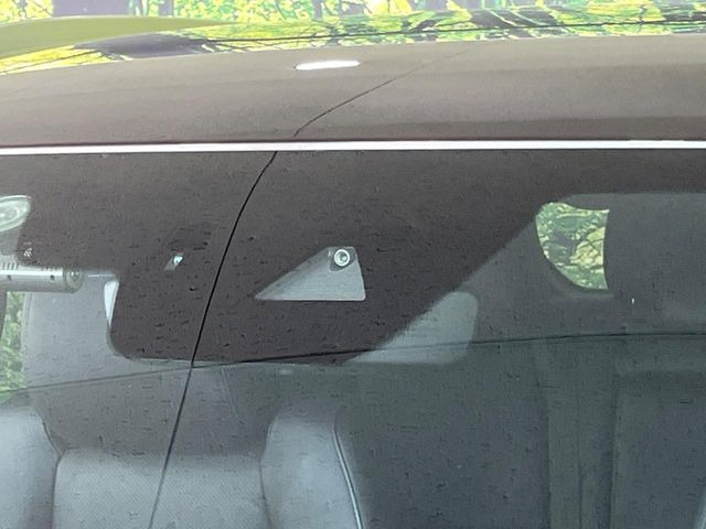 �yi-ACTIVESENSE�z���s���ɑO���̎ԗ�����F�����A�Փ˂������Ȏ��͌x��ƃu���[�L�ŏՓˉ���Ɣ�Q�y�����A�V�X�g�B�����S�Ƀh���C�u�����y���݂��������܂��B