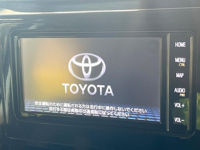 �y�����i�r�z�l�C�̏����i�r�𑕔����Ă���܂��B�i�r�̎g���₷���͂������A�I�[�f�B�I�@�\���[��!�L�����v�◷�s�͂������A�ʋ΂┃�����ȂǕ��i�̃h���C�u���y�����Ȃ�͂���