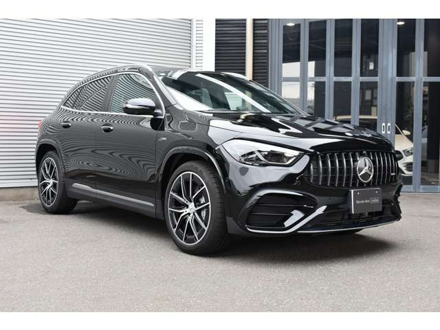 GLAクラスAMG GLA35 4マチック 4WD