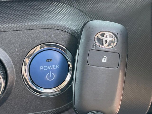 �y�X�}�[�g�L�[�z�J�o����|�P�b�g�ɓ��ꂽ�܂܂ł��h�A�̎{���E�������\�ȃX�}�[�g�L�[�𑕔��B�G���W���̃I���E�I�t�����J�M�����o���K�v����������Ƃ��Ă��֗��ł���