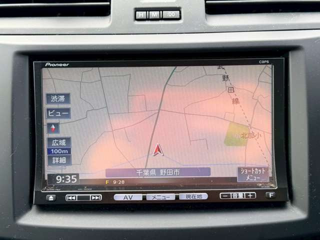 気になるお車がありましたら右の電話番号から直接お店にお問い合わせください。支払方法から車両情報、状態までなんでもご説明させて頂きます。スタッフ一同ご連絡お待ちしております。