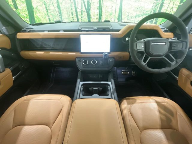 ディフェンダー110 V8 5.0L P525 4WD