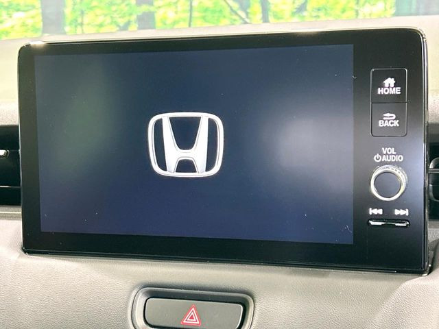 �y9�C���` �z���_�R�l�N�g�f�B�X�v���C�z���F���̍������ʃf�B�X�v���C�Ńi�r�̎g�p��A�������̃X�}�[�g�t�H���ƘA�g����bluetooth�ł̉��y�Đ����\�ł���