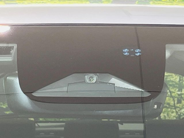 �y�z���_�Z���V���O�z���s���ɑO���̎ԗ�����F�����A�Փ˂������Ȏ��͌x��ƃu���[�L�ŏՓˉ���Ɣ�Q�y�����A�V�X�g�B�����S�Ƀh���C�u�����y���݂��������܂��B