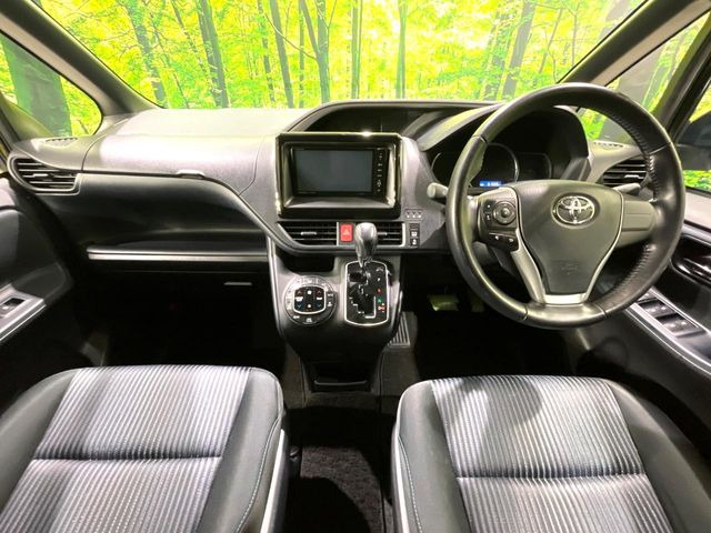 ヴォクシー2.0 ZS 煌