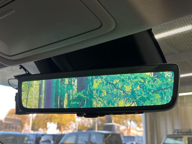 �y�f�W�^���C���i�[�~���[�z��Ȃ̑傫�ȉו��⓯��҂Ō�����m�F���Â炢���ł����S!�J�������B�e�����ԗ�����̉f�������[���~���[���ɕ\���B�N���A�Ȏ��E�ŏ󋵂̊m�F���\�ł�!