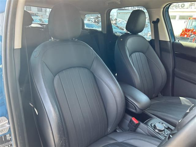 ミニクロスオーバークーパー SD オール4 4WD