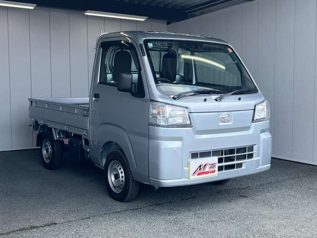 普通車は「サービスカーエムズ 本店」、軽自動車は「サービスカーエムズ 交差店」からお探し頂けます。