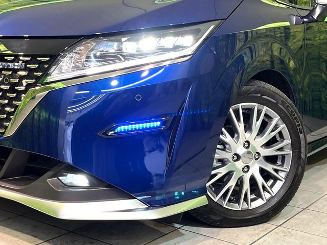 �yLED�w�b�h���C�g�z���V����ԑ��s�����ǍD�Ȏ��E���m�ۂ����S���ĉ^�]�ł��鍂�P�xLED�w�b�h���C�g�𑕔�!�_�����x�������A����d�͂��}�����Ă��܂��B