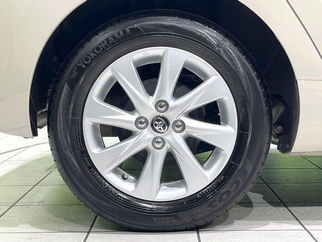 �y����15�C���`�A���~�z�C�[���z�O�ςɃ}�b�`���������A���~�z�C�[���𑕒����Ă���܂��B�e��ЊO�A���~�z�C�[����A�X�^�b�h���X�^�C�����戵�����Ă���܂��B���񂲑��k����������