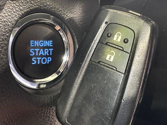 �y�X�}�[�g�L�[�z�J�o����|�P�b�g�ɓ��ꂽ�܂܂ł��h�A�̎{���E�������\�ȃX�}�[�g�L�[�𑕔��B�G���W���̃I���E�I�t�����J�M�����o���K�v����������Ƃ��Ă��֗��ł���