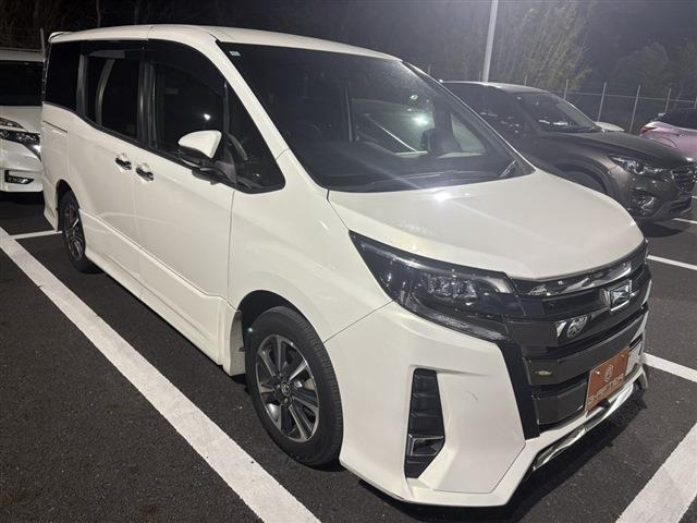 ノア（トヨタ）2.0 Si W×B　フリップダウンモニター 純正10型ナビ 中古車画像