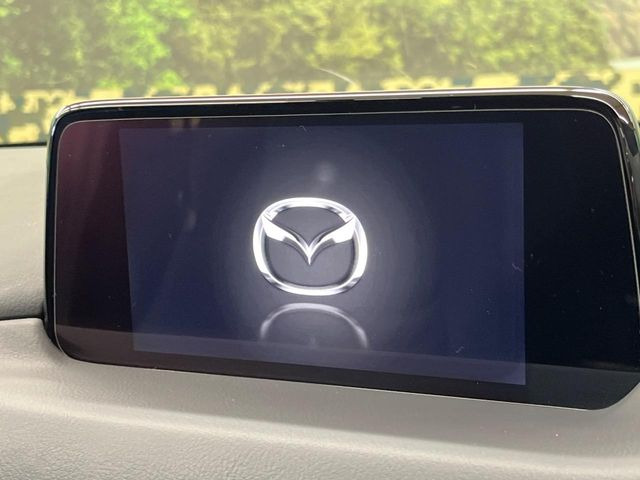 �y�}�c�_�R�l�N�g�i�r�z�ԓ��̕��͋C�Ƀ}�b�`������̌^�^�C�v�̃i�r�B�e����q�ݒ��Bluetooth�Đ����A�l�X�ȋ@�\���y���߂܂��B