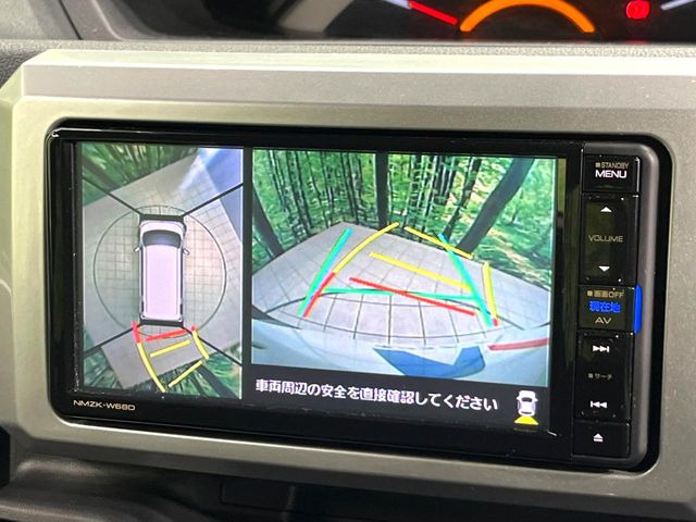 �y�p�m���}���j�^�[�z��p�̃J�����ɂ��A�ォ�猩���낵���悤�Ȏ��_��360�x�N���}�̎��͂��m�F���邱�Ƃ��ł��܂������p�������m�F���₷���A�����ꏊ�ł̐؂�Ԃ��⒓�Ԃ��X���[�Y�ɍs���܂��B