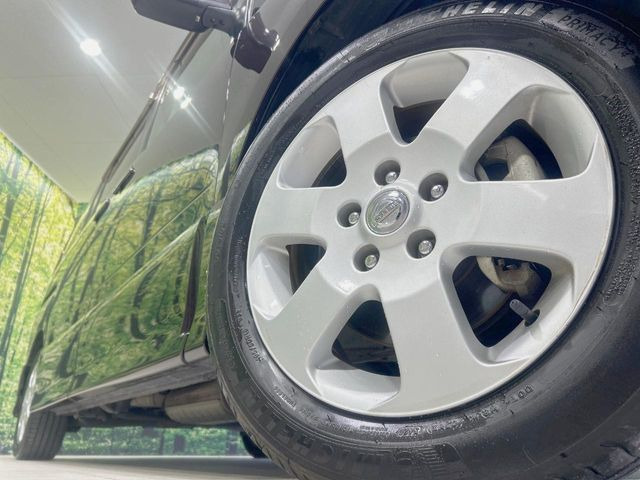 �y����16�C���`�A���~�z�C�[���z�O�ςɃ}�b�`���������A���~�z�C�[���𑕒����Ă���܂��B�e��ЊO�A���~�z�C�[����A�X�^�b�h���X�^�C�����戵�����Ă���܂��B���񂲑��k����������