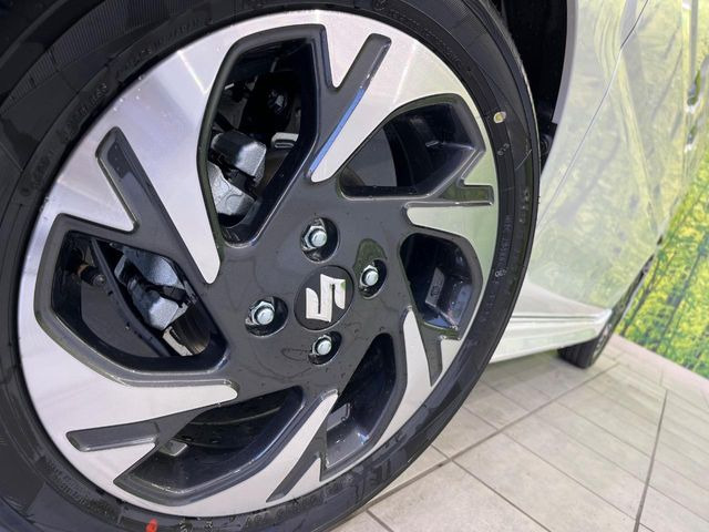 �y����15�C���`�A���~�z�C�[���z�O�ςɃ}�b�`���������A���~�z�C�[���𑕒����Ă���܂��B�e��ЊO�A���~�z�C�[����A�X�^�b�h���X�^�C�����戵�����Ă���܂��B���񂲑��k����������