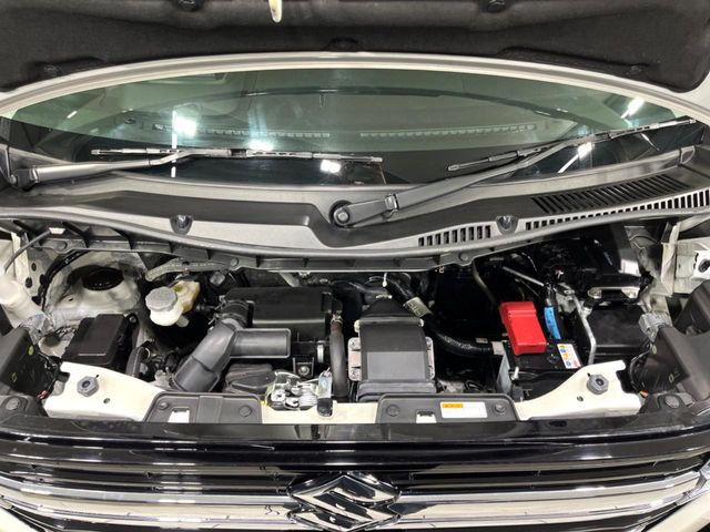 親切・丁寧な専門メカニックスタッフが応対!・車検・点検整備・事故等の修理などアフターサービスも安心。お車のカスタマイズもネクステージのサービススタッフまでご相談ください!