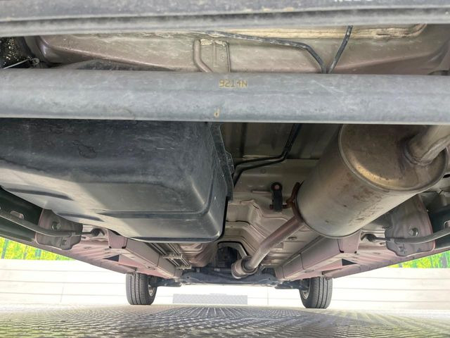 ��D�]�𒸂��Ă���܂��{�f�B�̒e�X�v���b�V���R�[�g���D�]��t���B�ʏ�̃K���X�R�[�g�ƈقȂ�A�ϋv�N��6�N�̖��@���K���X�R�[�e�B���O���A�{�f�B���L���C�ȏ�Ԃɕۂ��Ă���܂��B