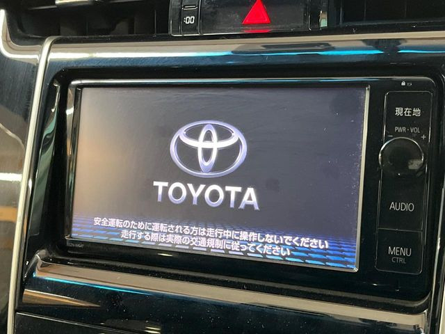 �y�����i�r�z�l�C�̏����i�r�𑕔����Ă���܂��B�i�r�̎g���₷���͂������A�I�[�f�B�I�@�\���[��!�L�����v�◷�s�͂������A�ʋ΂┃�����ȂǕ��i�̃h���C�u���y�����Ȃ�͂���