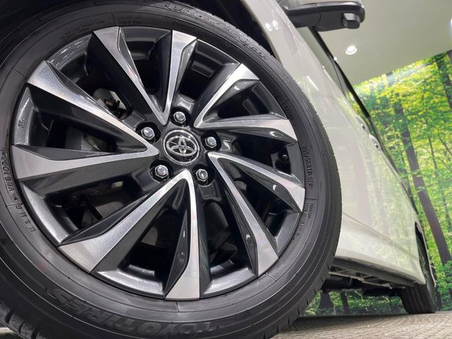 �y����17�C���`�A���~�z�C�[���z�O�ςɃ}�b�`���������A���~�z�C�[���𑕒����Ă���܂��B�e��ЊO�A���~�z�C�[����A�X�^�b�h���X�^�C�����戵�����Ă���܂��B���񂲑��k����������