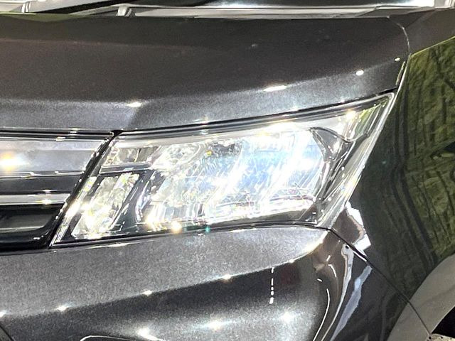 �yLED�w�b�h���C�g�z���V����ԑ��s�����ǍD�Ȏ��E���m�ۂ����S���ĉ^�]�ł��鍂�P�xLED�w�b�h���C�g�𑕔�!�_�����x�������A����d�͂��}�����Ă��܂��B