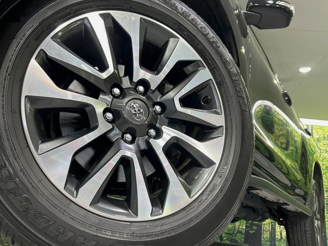 �y�����I�v�V����19�C���`�A���~�z�C�[���z�����I�v�V�����z�C�[���𑕒��B���s���\�̌���ɉ����A�O�ς����X�^�C���b�V���ɂȂ��Ă��܂��B