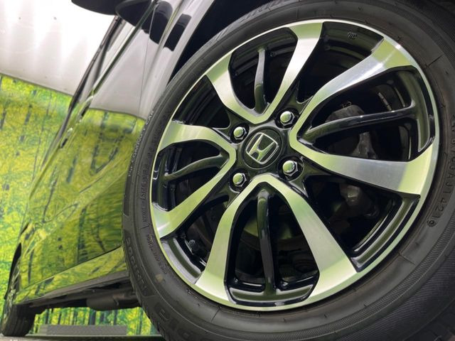 �y����14�C���`�A���~�z�C�[���z�O�ςɃ}�b�`���������A���~�z�C�[���𑕒����Ă���܂��B�e��ЊO�A���~�z�C�[����A�X�^�b�h���X�^�C�����戵�����Ă���܂��B���񂲑��k����������