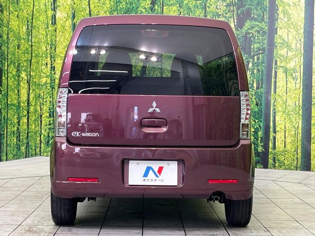 安心の最長10年・走行無制限保証(有償)をご用意。保証内容も充実はもちろん、無料点検&オイル交換や、年中無休の全国・24時間ロードサービスも付帯されておりますのでご安心下さい。