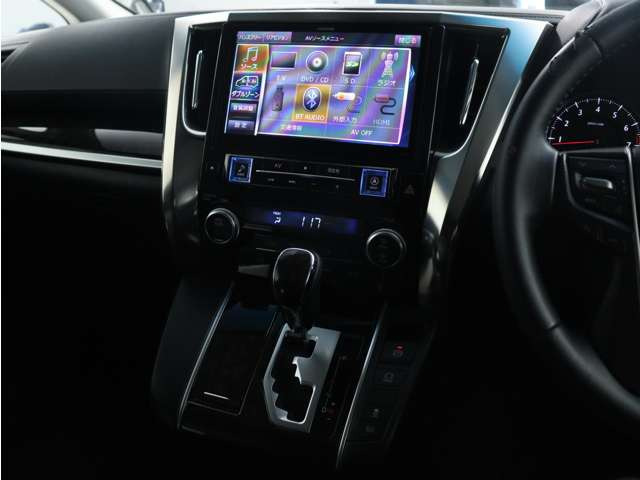 �y��l�C!ALPINE��BIG-X10�C���`�i�r��z���ʂɂ��i�r�������Ղ�DVD�Đ��Ȃǔ��̗͂L��f�����y���߂܂�!�܂��A�u���[�g�D�[�X�ڑ��ȂǑ��ʂȋ@�\����葵���Ă���܂�!