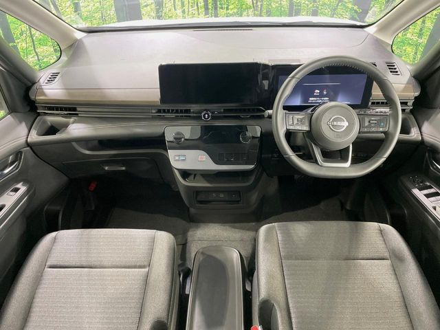 セレナ1.4 e-POWER ハイウェイスターV