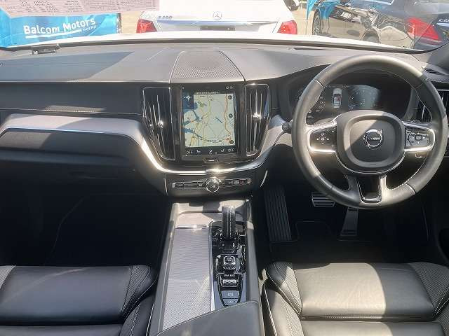 XC60B6 AWD Rデザイン 4WD