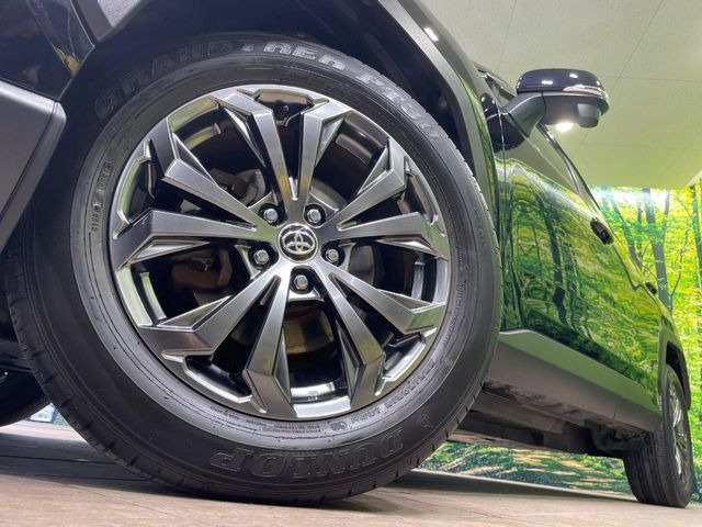 �y����18�C���`�A���~�z�C�[���z�O�ςɃ}�b�`���������A���~�z�C�[���𑕒����Ă���܂��B�e��ЊO�A���~�z�C�[����A�X�^�b�h���X�^�C�����戵�����Ă���܂��B���񂲑��k����������