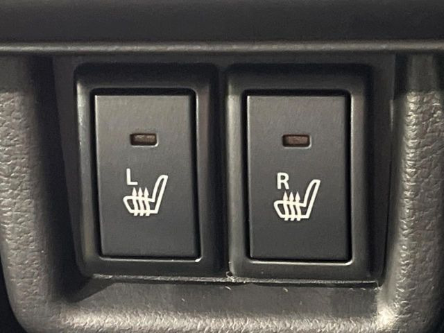 【シートヒーター】寒い日に重宝するシートヒーター!エアコンより早く温まってくれるので寒がりの人も安心ですね♪エアコンの温風は乾燥するから苦手、という方にもをおすすめです。