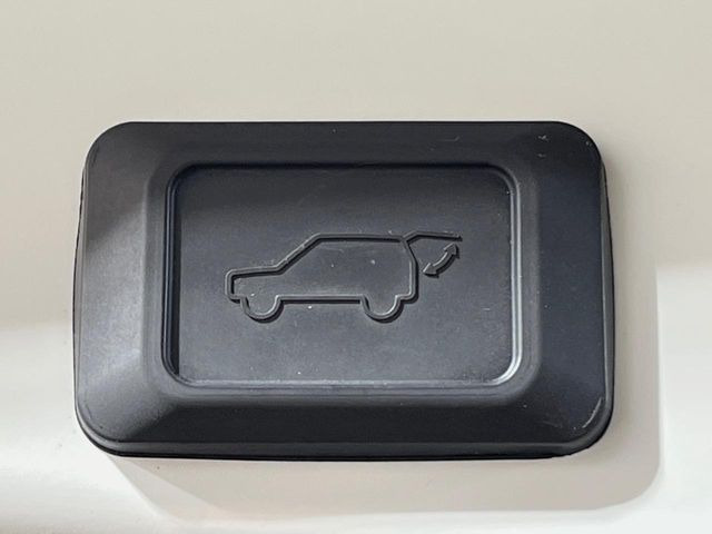 �y�p���[�o�b�N�h�A�z�X�}�[�g�L�[��^�]�Ȃ̃{�^�������������Ń��A�Q�[�g�������ŊJ���܂�!�ו��������Ă��鎞��A�����ʒu�ɂ���o�b�N�h�A��߂�ۂɕ֗��ȋ@�\�ł���