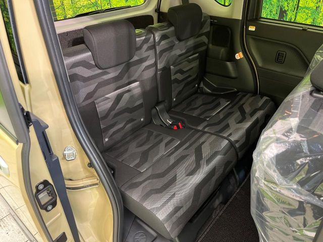 高品質なオリジナルフロアマットもオプションにてご用意しております。お好きなデザインやカラーをお車に合わせて選んでいただくことができます♪